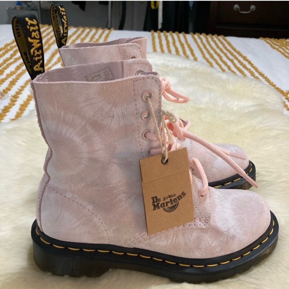 SOFT SUEDE — Dr. Martens Pink 🩷 Combat Boots - Picture 1 of 16